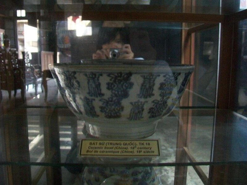 Bát sứ bằng gốm sứ cổ của Trung Quốc