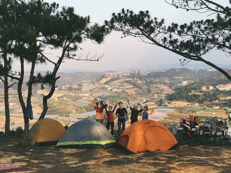 Trải nghiệm cắm trại trên Đồi Vọng Cảnh