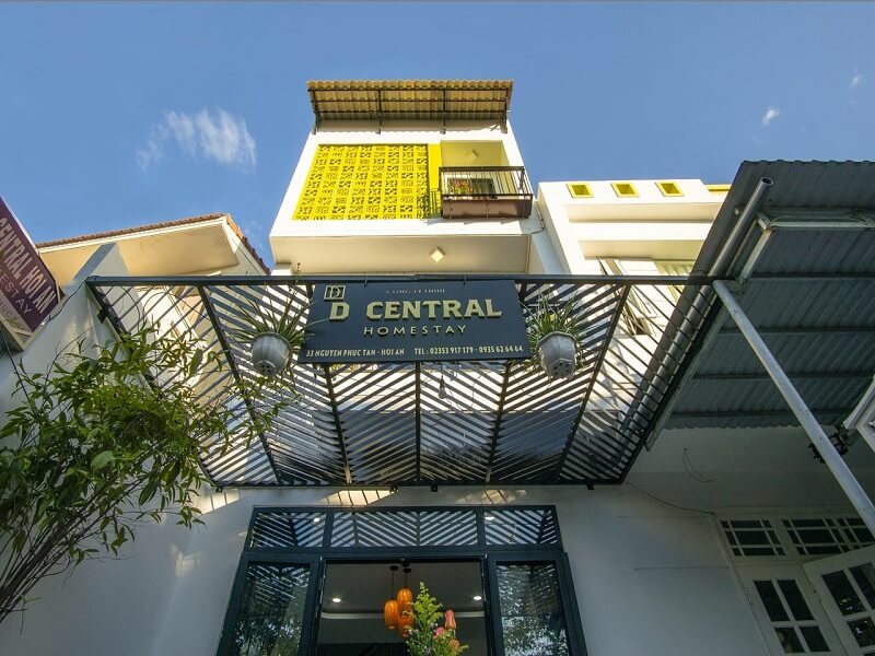 D Central Homestay